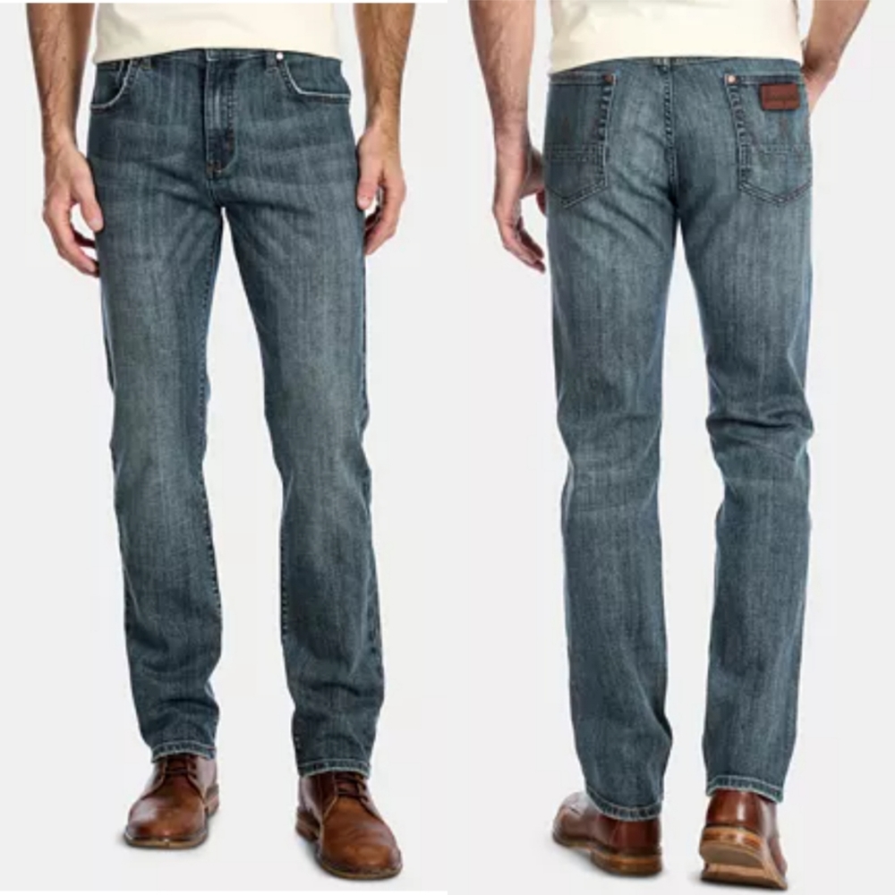 Wrangler - Slim Tapered Greensboro Jeans